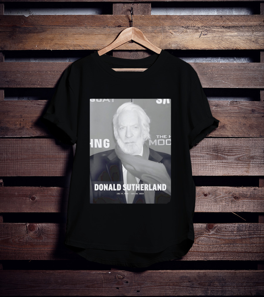 Donald Sutherland 1935 2024 Memorial T-Shirt