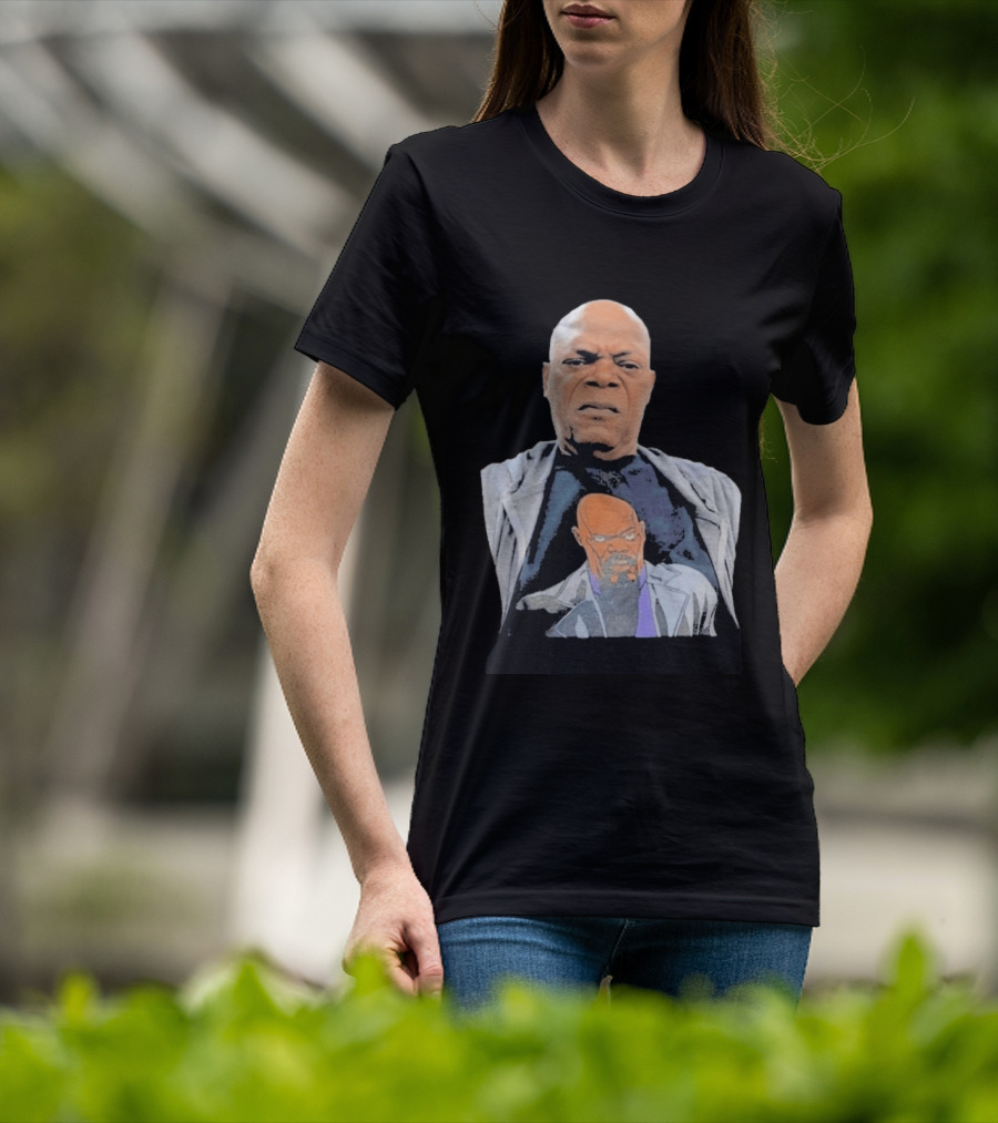 Samuel L. Jackson Wearing Himself On T-Shirt