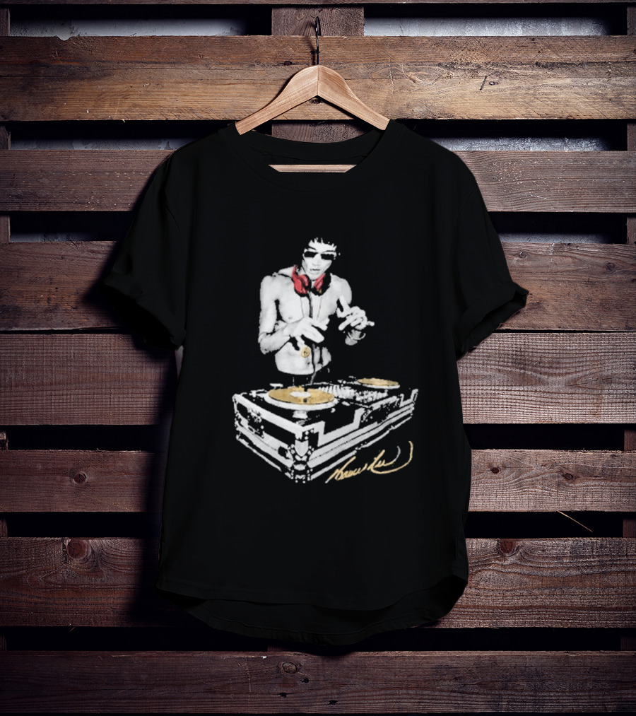 Robert Downey Jr Bruce Lee DJ Kung Fu Red Headphones T-Shirt