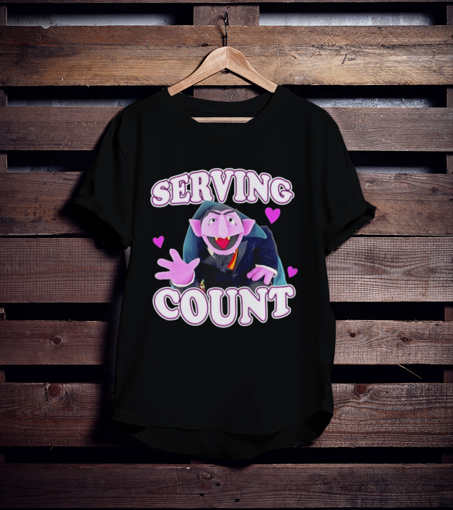 Serving Count Von Count Heart Purple Love T-Shirt