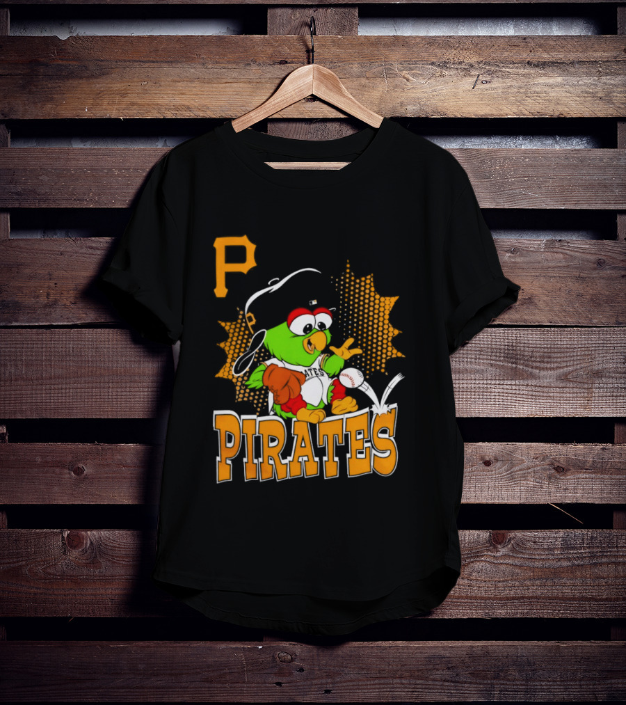 P Pittsburgh Pirates MLB Team Parrot Baseball T-Shirt