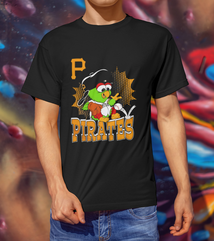 P Pittsburgh Pirates MLB Team Parrot Baseball T-Shirt
