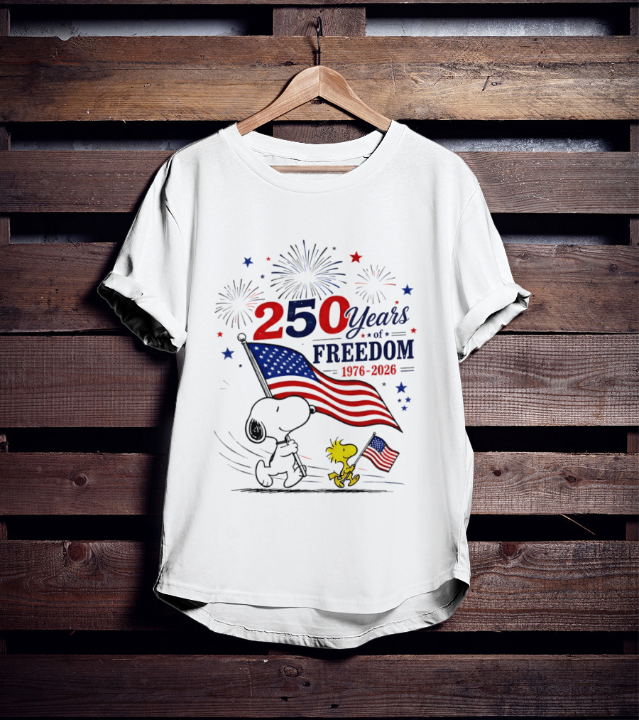 Snoopy Woodstock 250 Years Of Freedom 1776 2026 American Flag Fireworks Independence T-Shirt