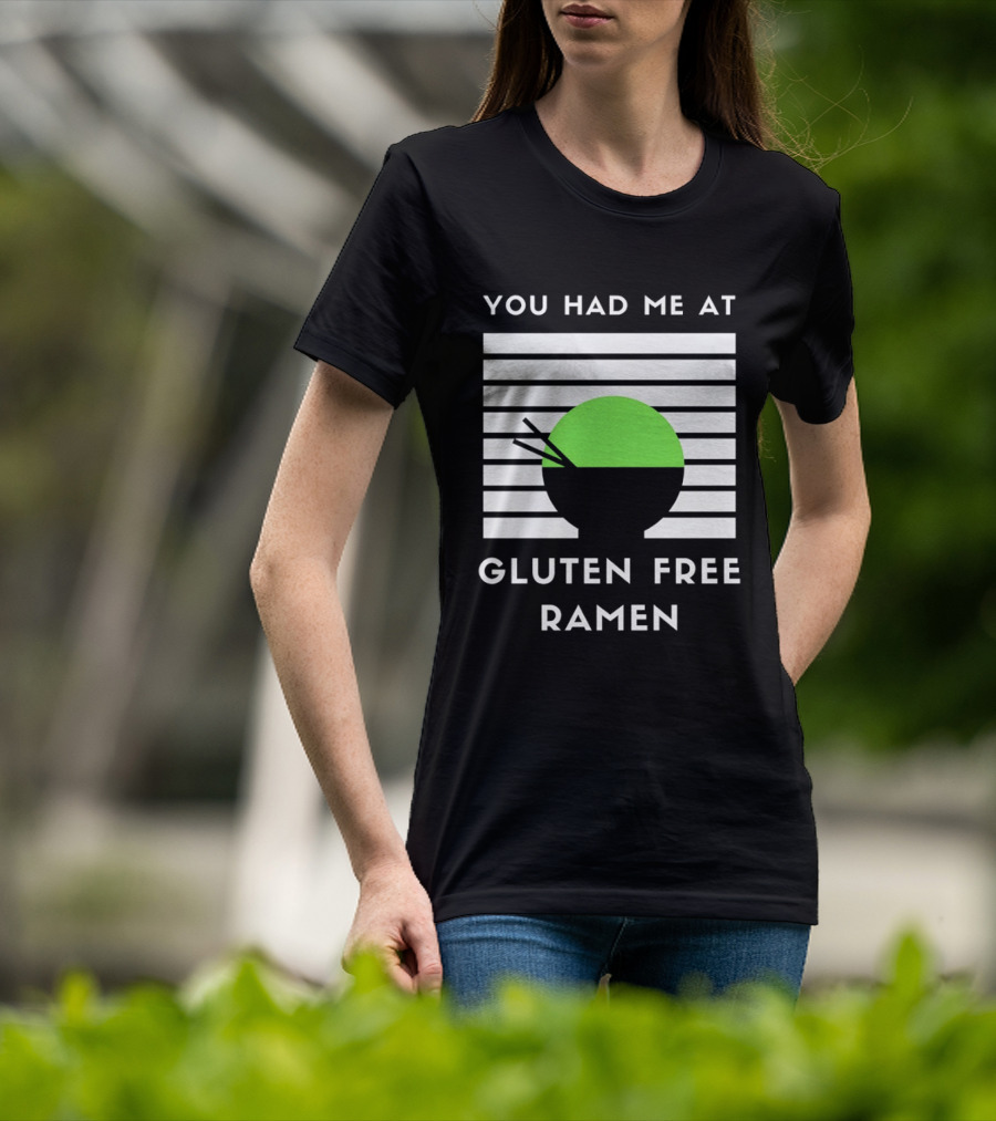 You Had Me At Gluten Free Ramen Retro Style Lines Green Circle T-Shirt