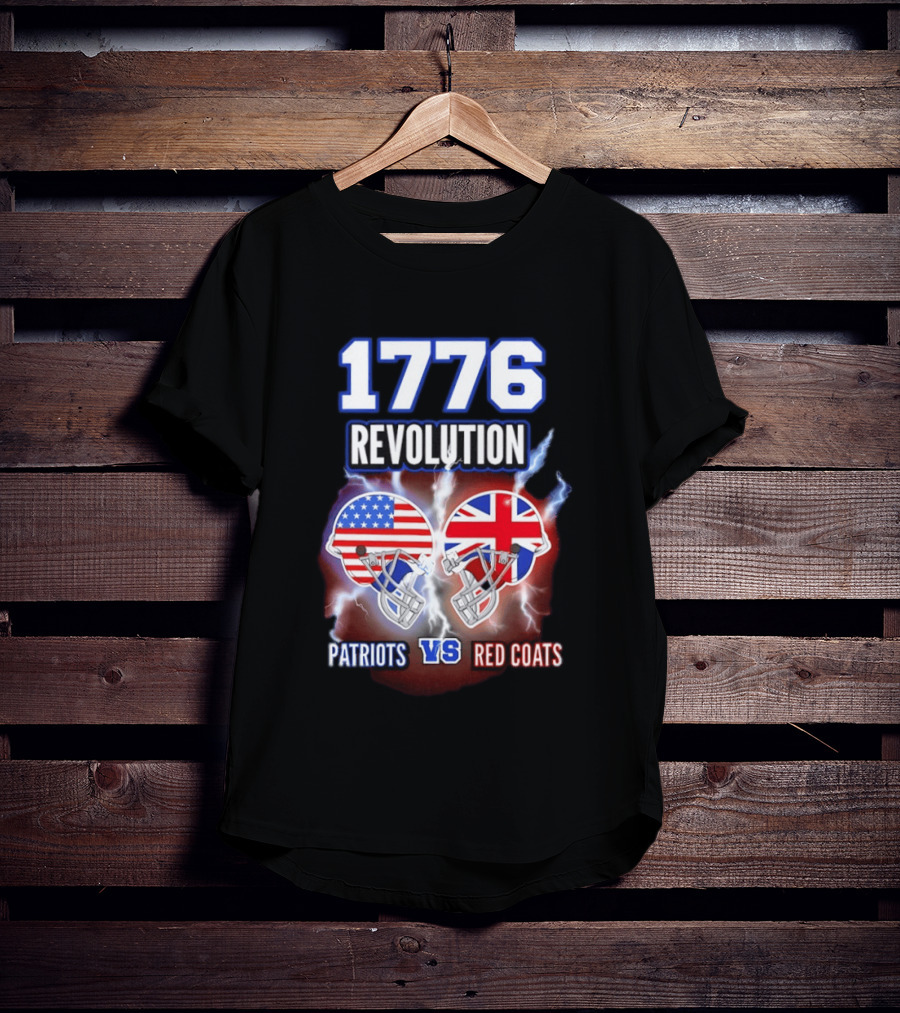 1776 Revolution Patriots Vs Red Coats American Flag British Flag Helmets Clash T-Shirt
