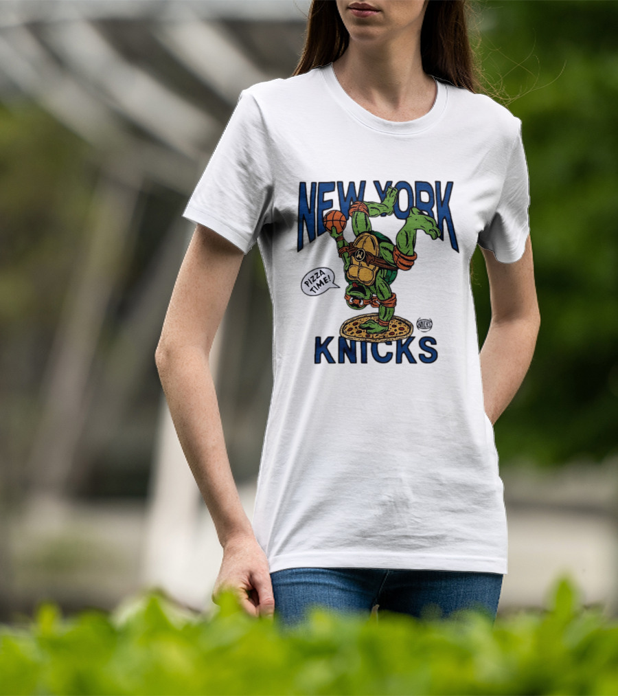 New York Knicks Michelangelo TMNT Pizza Time Basketball Dunk T-Shirt
