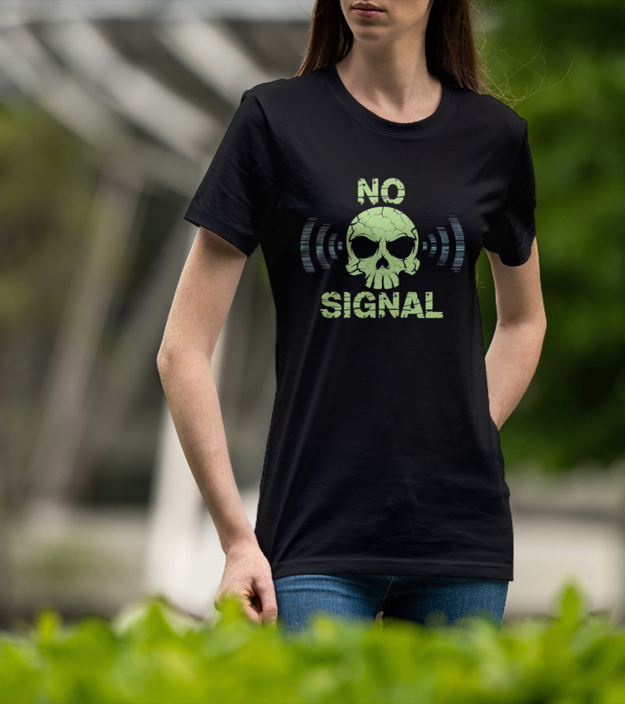 No Signal Skull Radio Waves Cracked T-Shirt