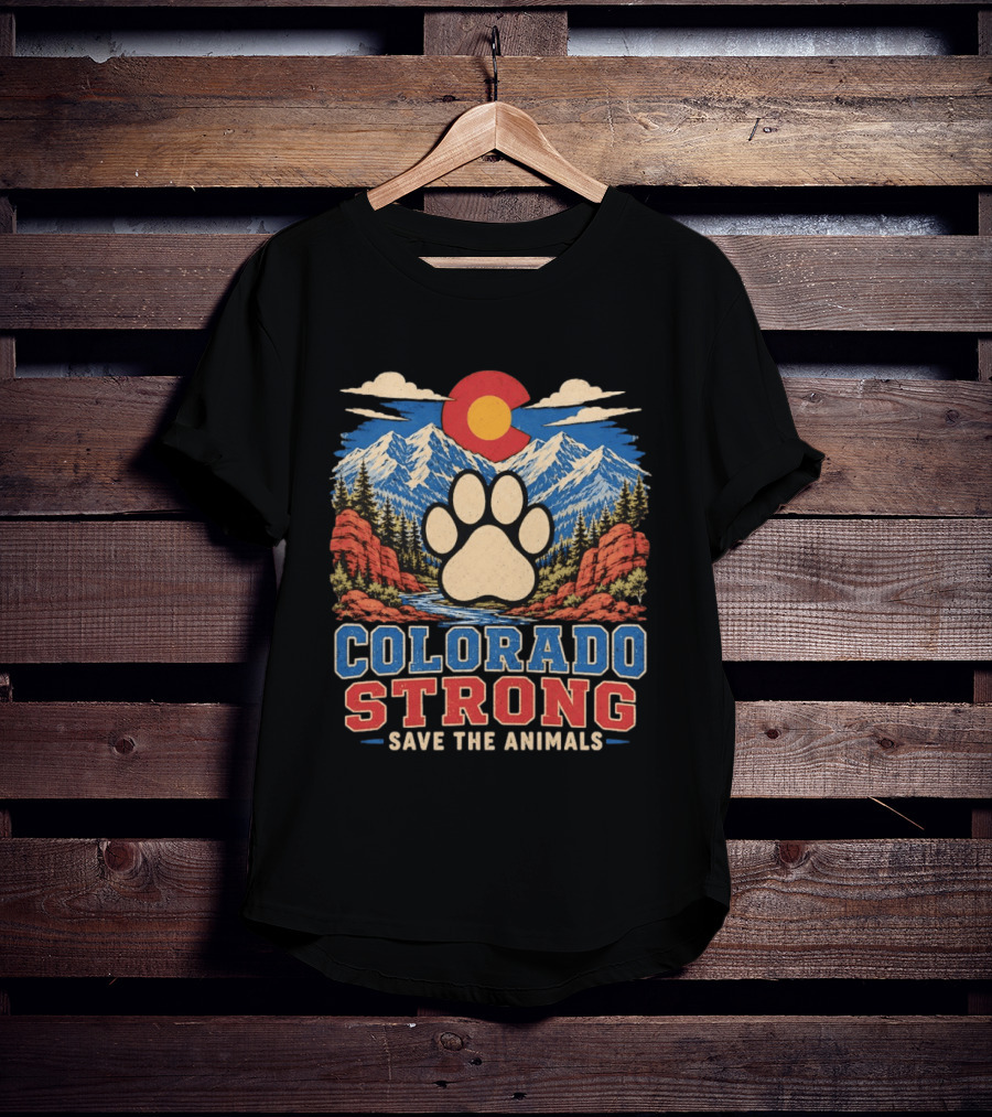 Colorado Strong Paw Print Save The Animals Mountain Sunset Landscape T-Shirt