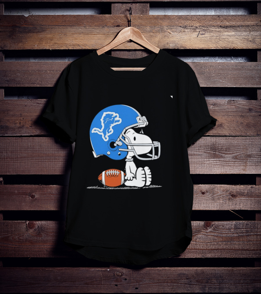 Snoopy Detroit Lions Football Helmet Collaboration NFL Peanuts T-Shirt