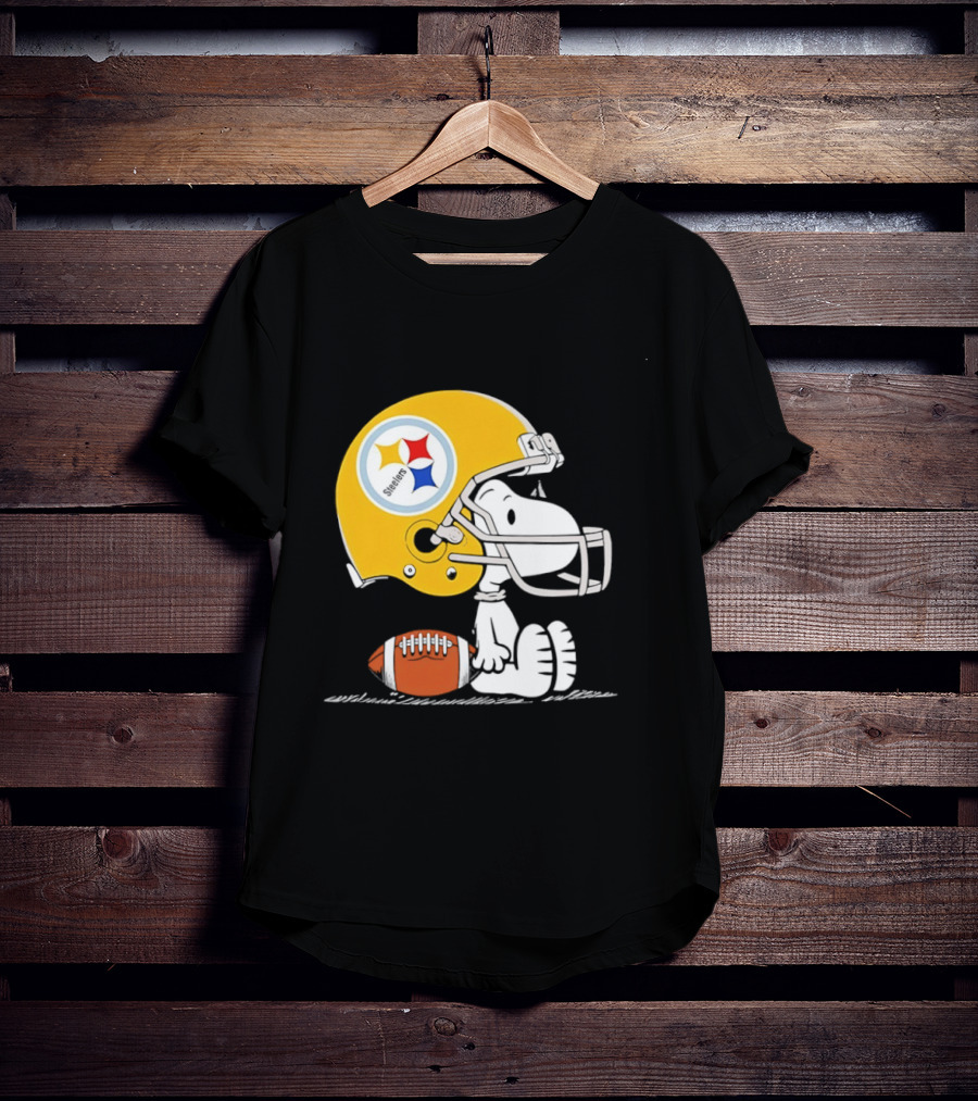 Snoopy Pittsburgh Steelers Helmet Football T-Shirt