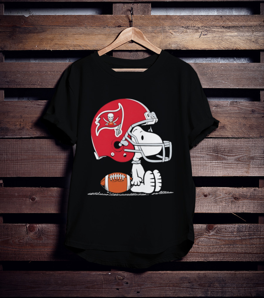 Snoopy Tampa Bay Buccaneers Football Helmet Peanuts Crossover NFL Collaboration T-Shirt
