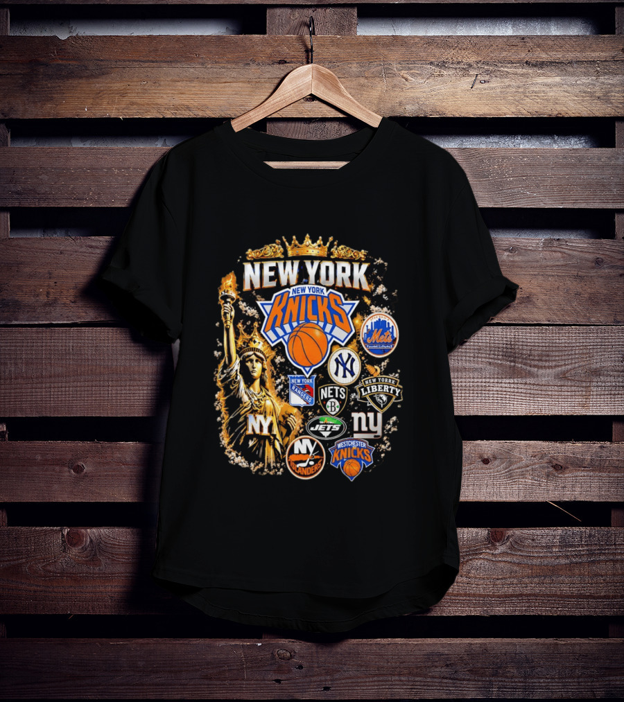 New York Knicks Mets Yankees Rangers Nets Liberty Jets Giants Islanders Westchester Knicks Statue Of Liberty T-Shirt