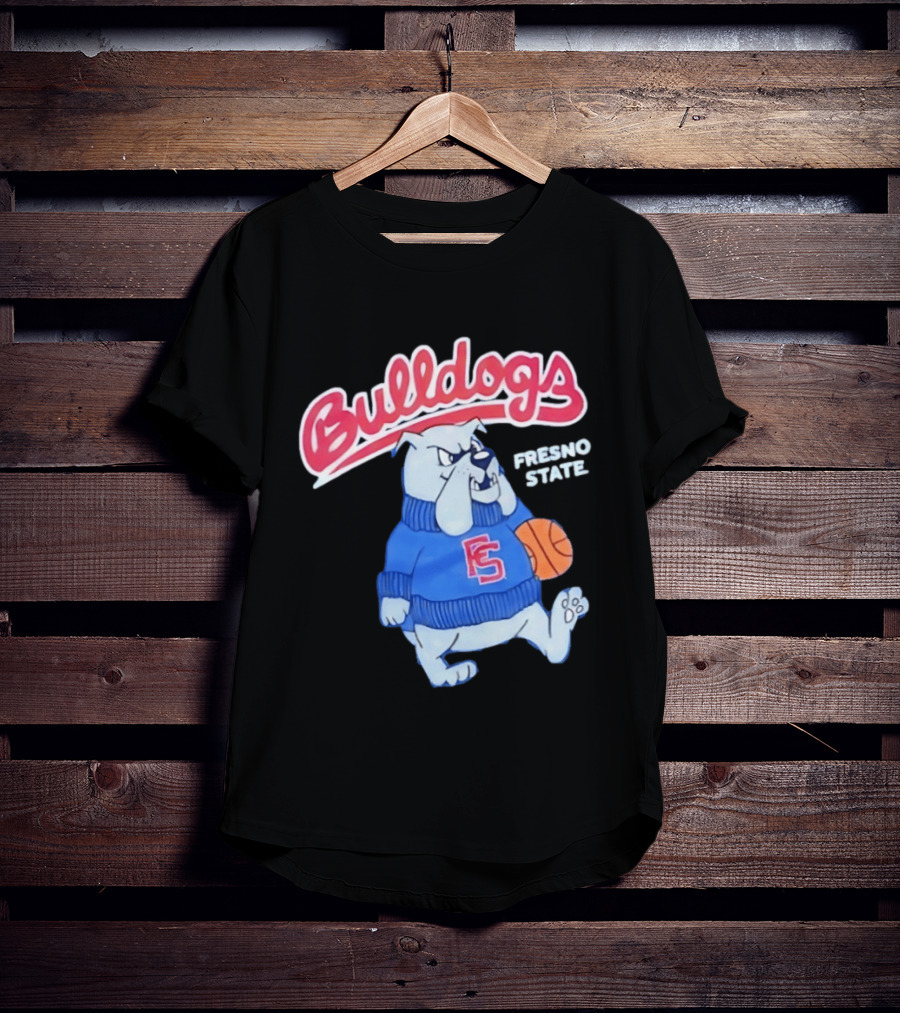 Fresno State Bulldogs Mascot With Basketball And Sweater T-Shirt