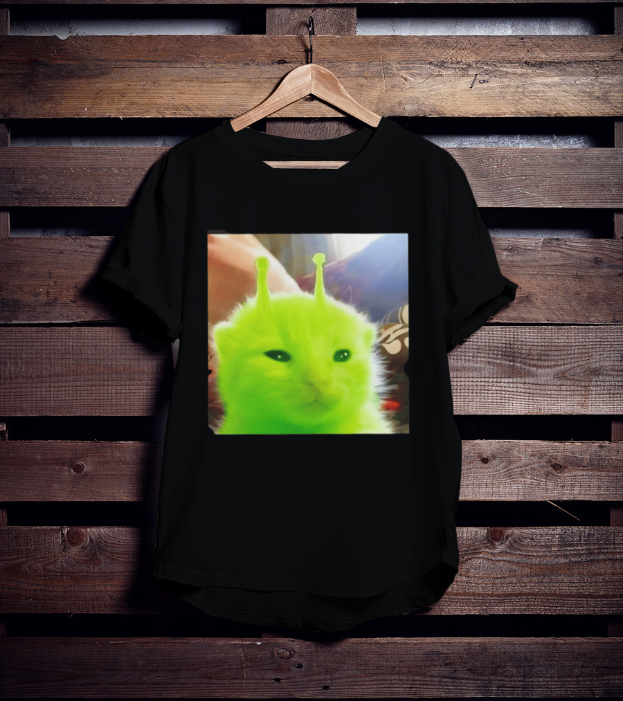 Gleep Alien Kitty Green Cat Antennae Fluffy Feline Fantasy T-Shirt