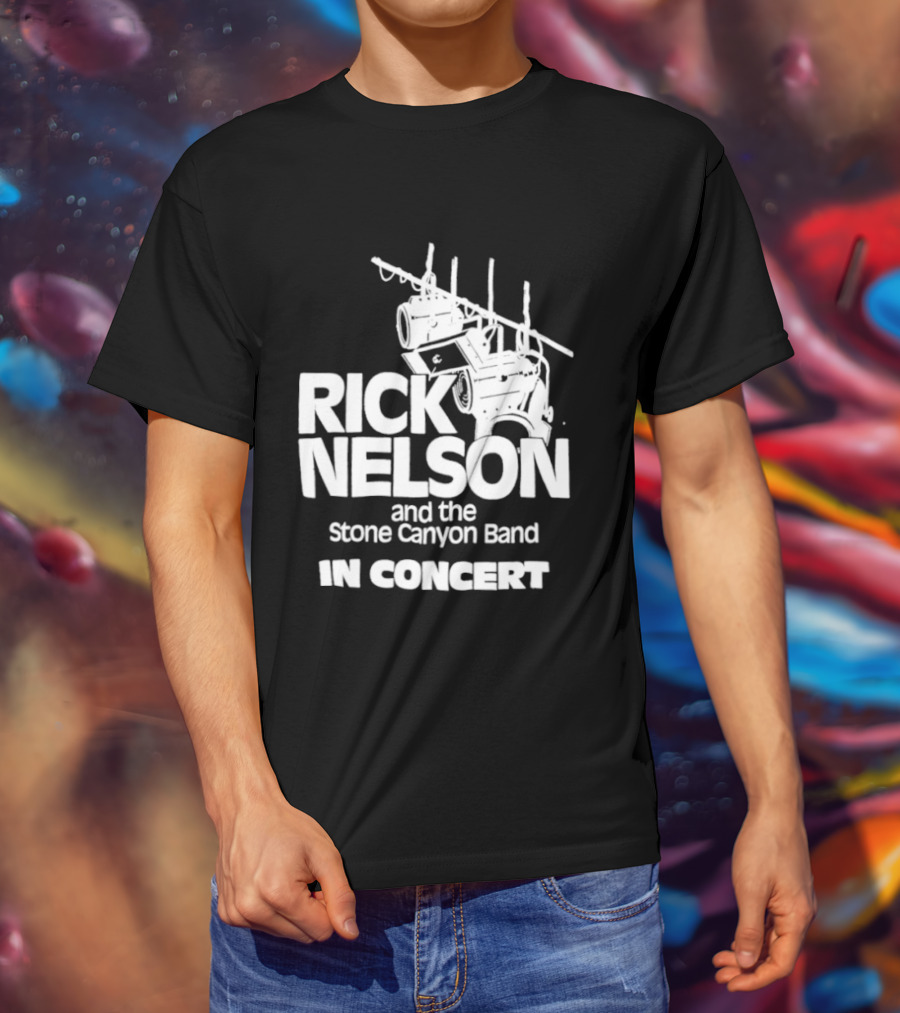 Rick Nelson And The Stone Canyon Band In Concert Trắng Trên Nền đen Dàn đèn Sân Khấu T-Shirt