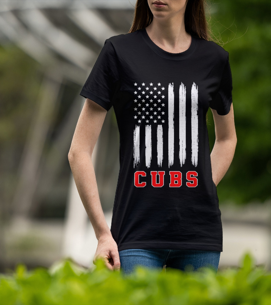 Cubs Distressed American Flag Stars And Stripes T-Shirt