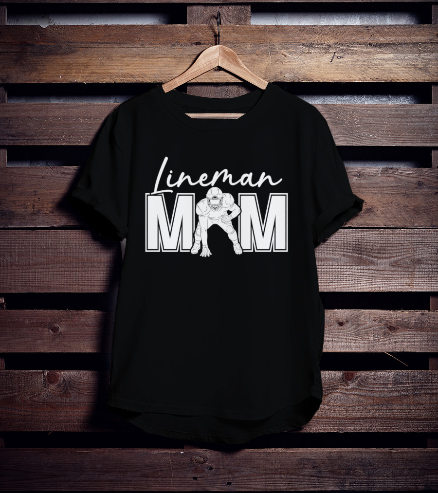 Lineman Mom Football Player Bold Lettering T-Shirt