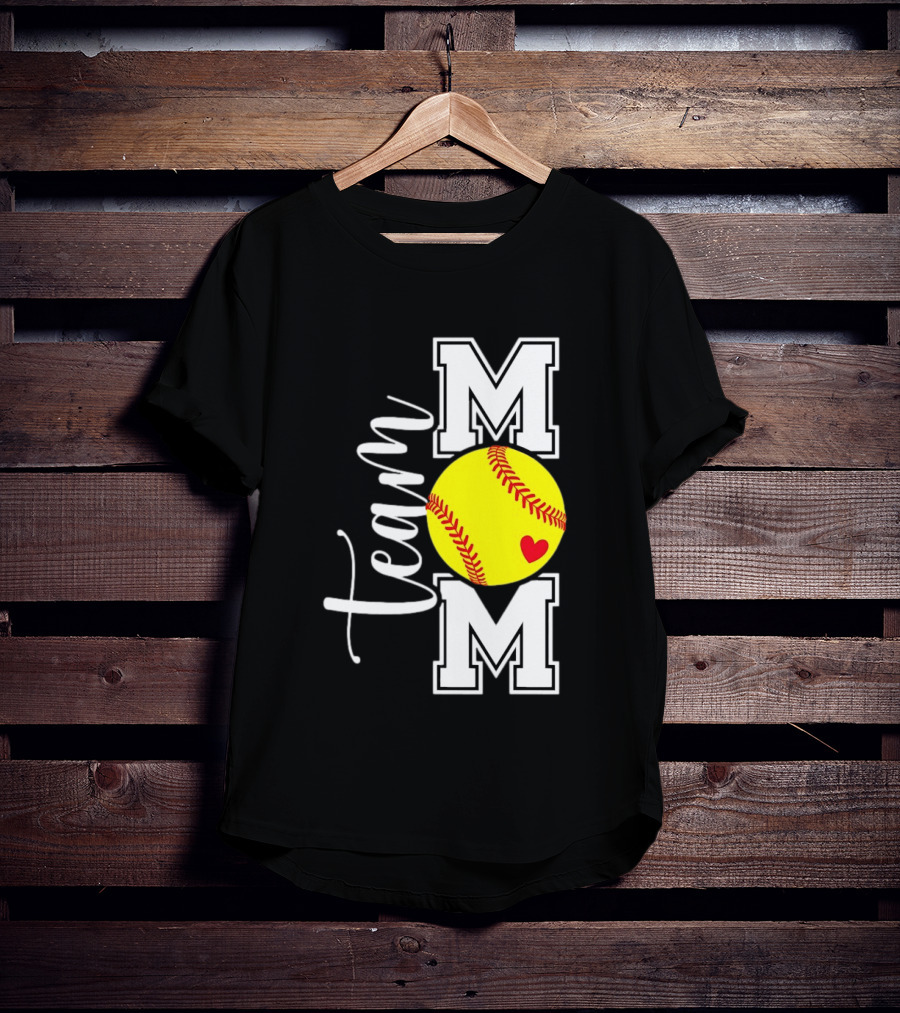 Team Mom Softball Yellow Heart Ball T-Shirt