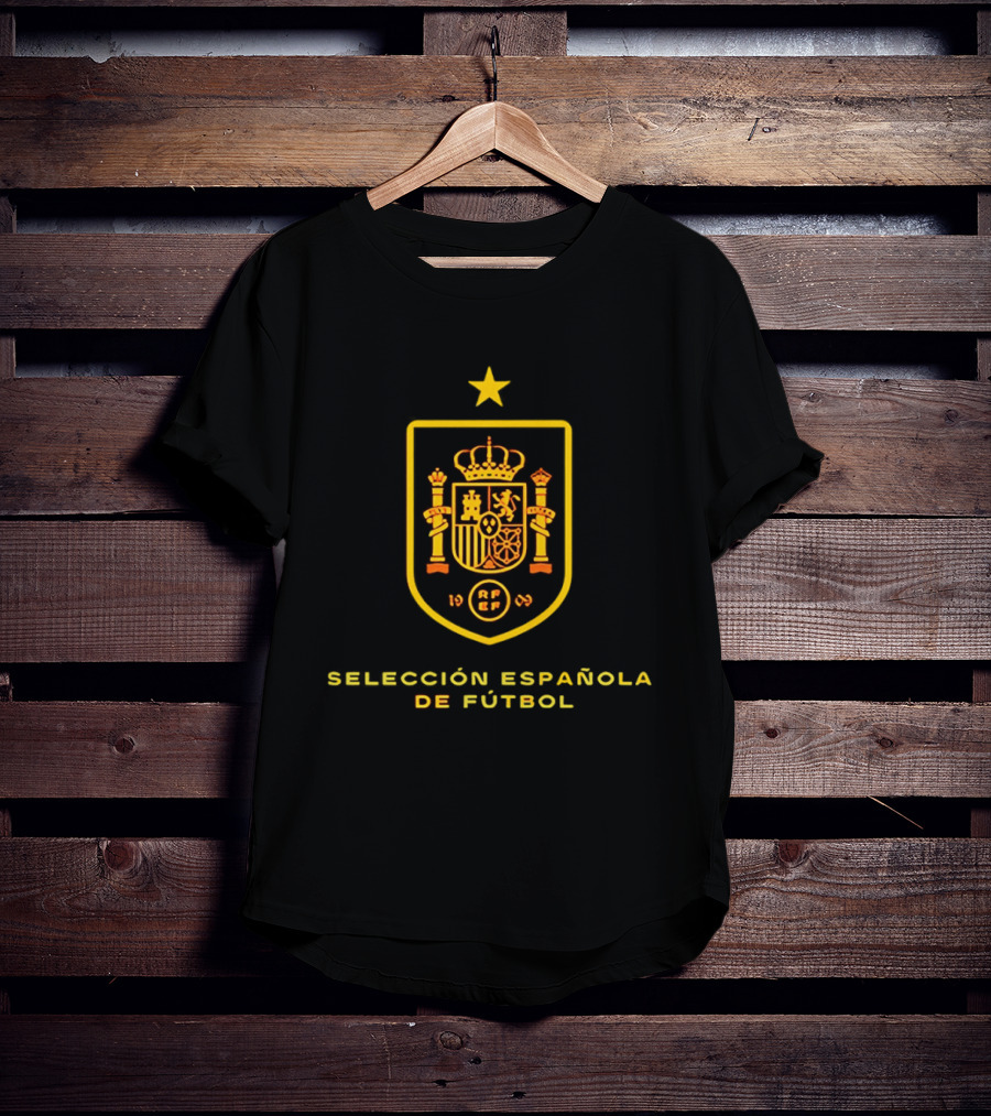 Selección Española De Fútbol Escudo Oficial Con Estrella De Campeones De Fútbol T-Shirt