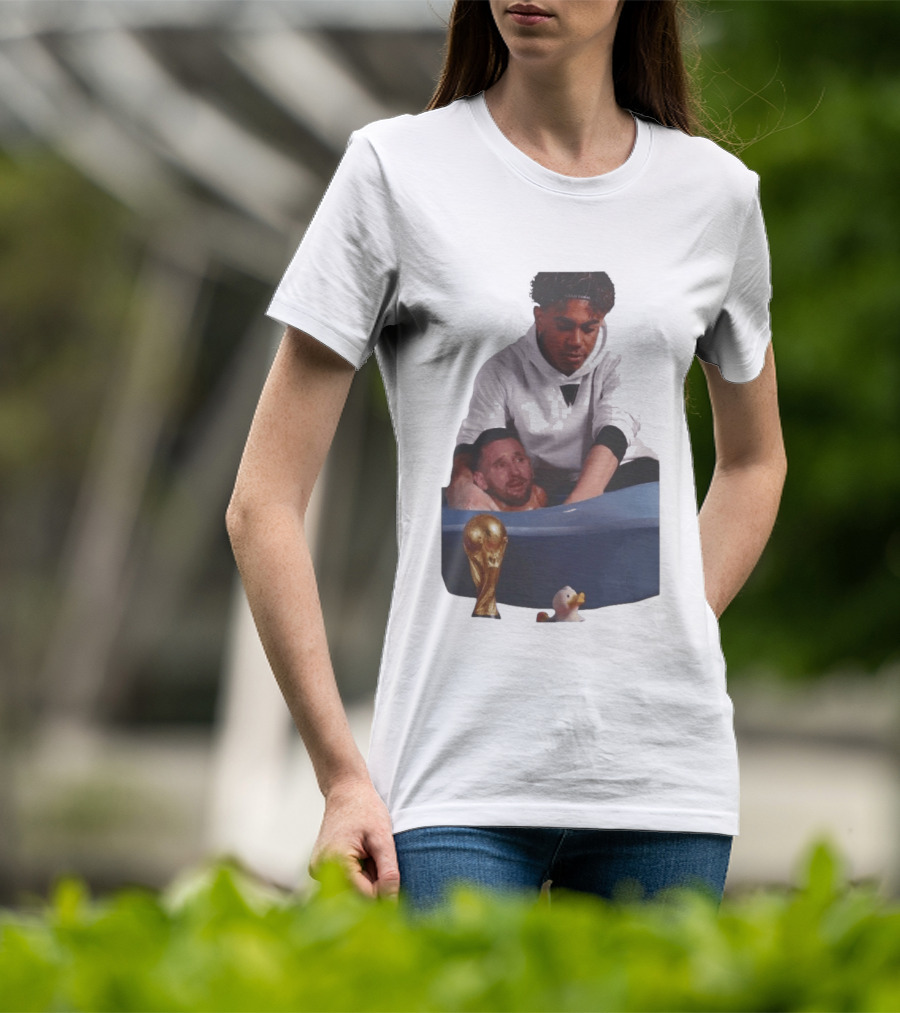 Messi Crying Bath Tub Trophy Football T-Shirt