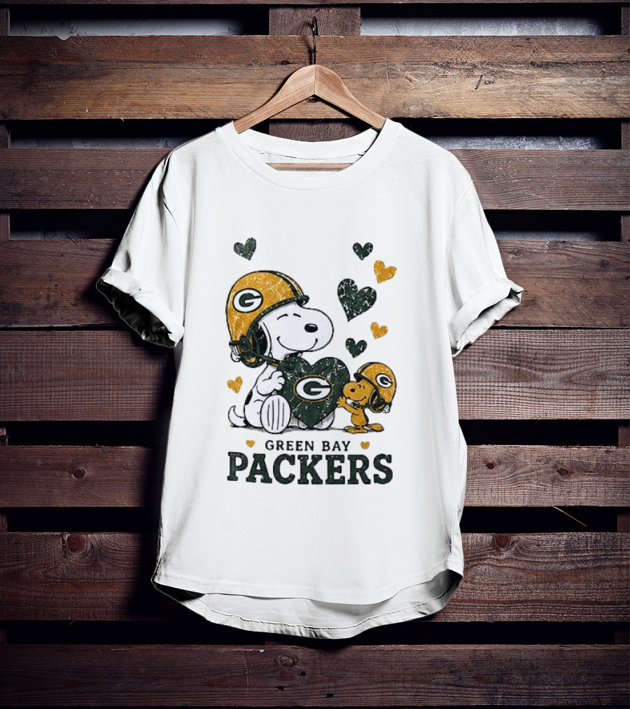 Green Bay Packers Snoopy Love Laughter Peanuts Hearts T-Shirt