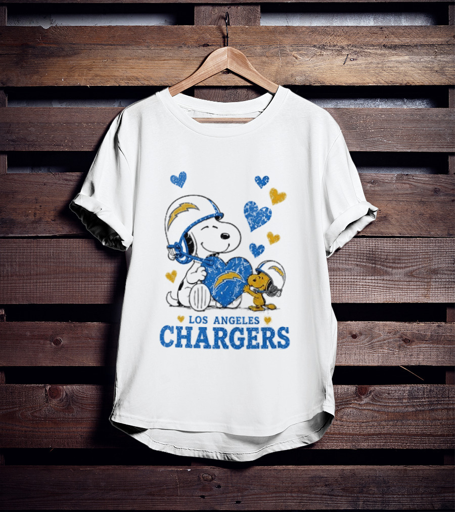 Los Angeles Chargers Peanuts Snoopy Love Laughter T-Shirt