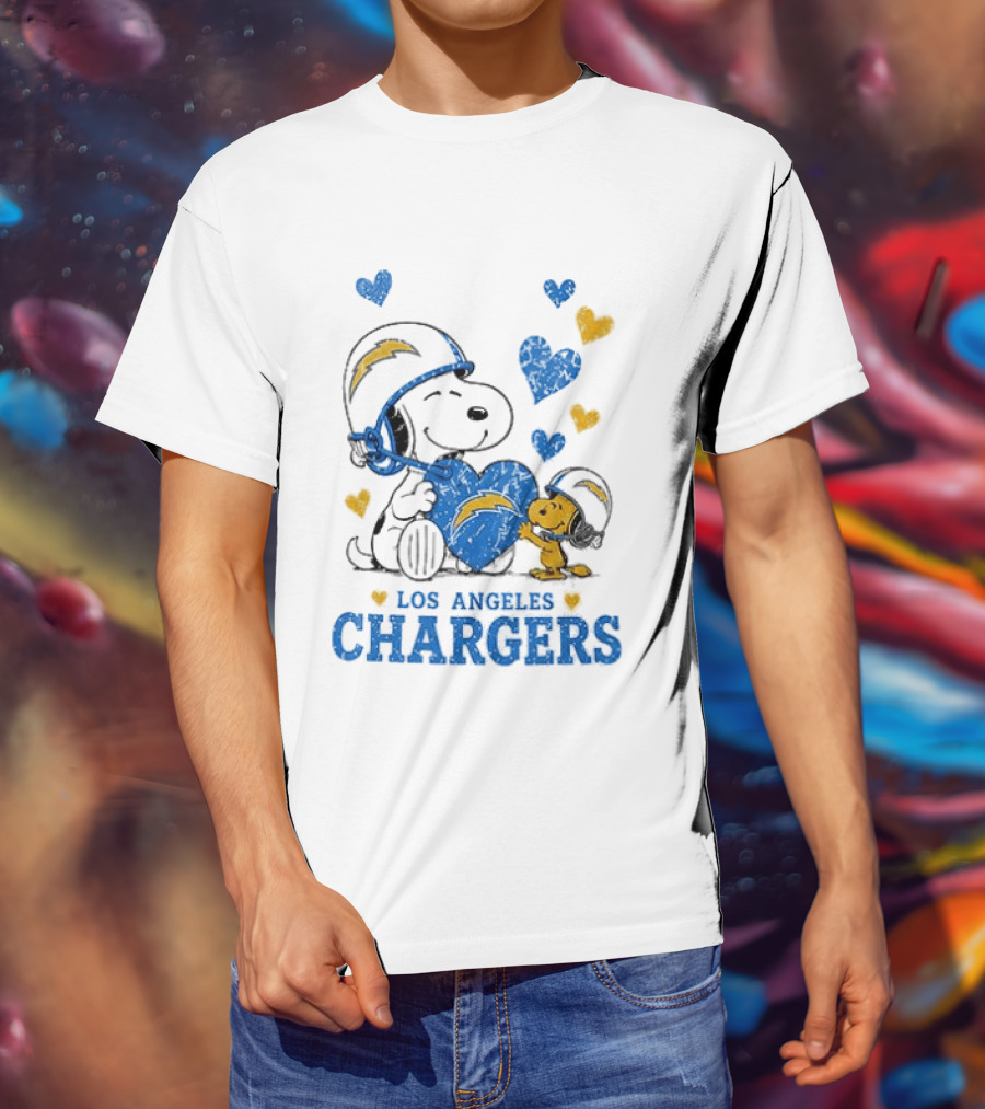 Los Angeles Chargers Peanuts Snoopy Love Laughter T-Shirt