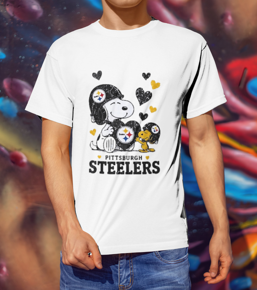 Pittsburgh Steelers Peanuts Snoopy Woodstock Hearts NFL Fan T-Shirt
