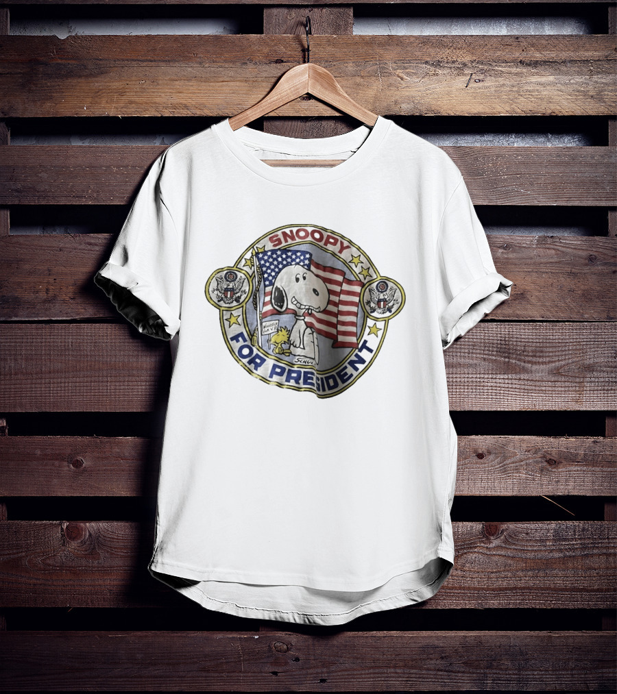 Snoopy For President Schulz Woodstock VP American Flag Oval Seal T-Shirt