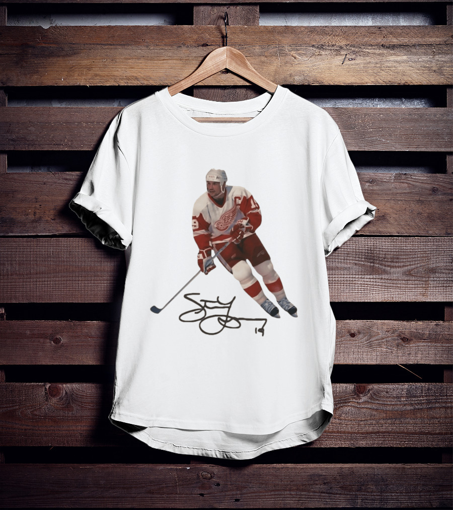 Steve Yzerman Detroit Red Wings Captain 19 Hockey Legend T-Shirt