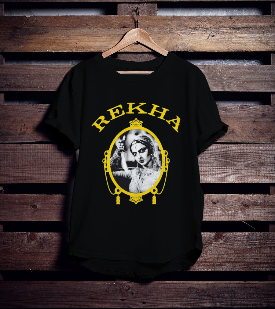 REKHA Diva Holding A Dagger T-Shirt