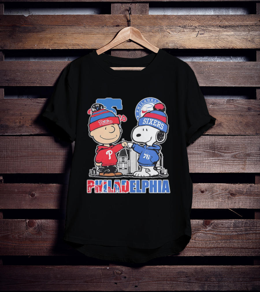 Charlie Brown And Snoopy Fist Bump Phillies Sixers Philadelphia T-Shirt