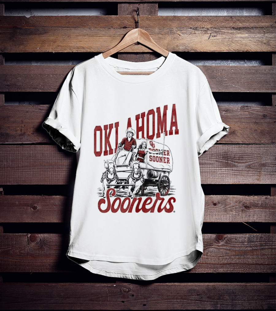 Oklahoma Sooners Boomer Sooner Horse Drawn Wagon T-Shirt