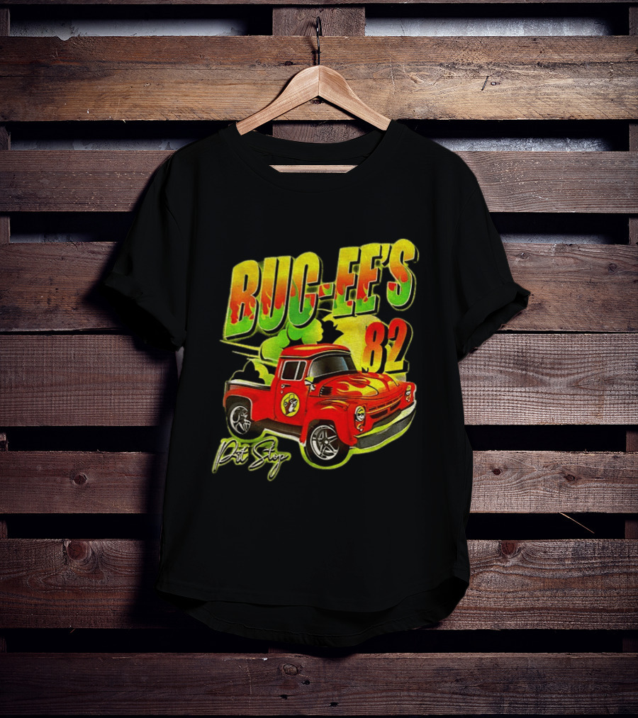 Buc Ee's 82 Pit Stop Vintage Red Truck T-Shirt