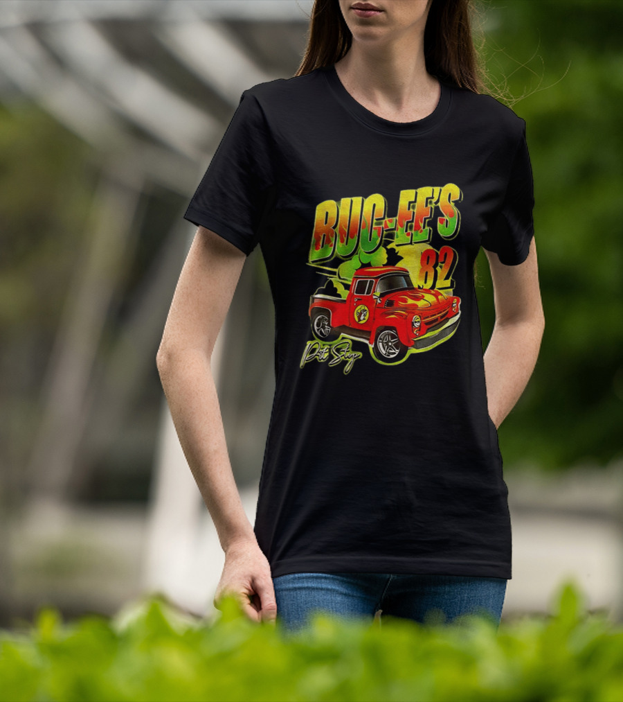Buc Ee's 82 Pit Stop Vintage Red Truck T-Shirt