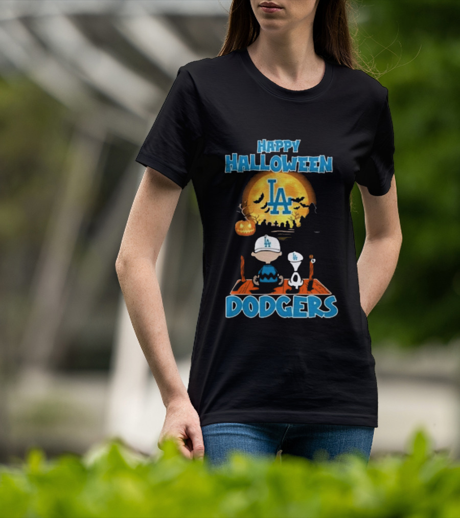 Happy Halloween Los Angeles Dodgers Peanuts Snoopy Charlie Brown T-Shirt