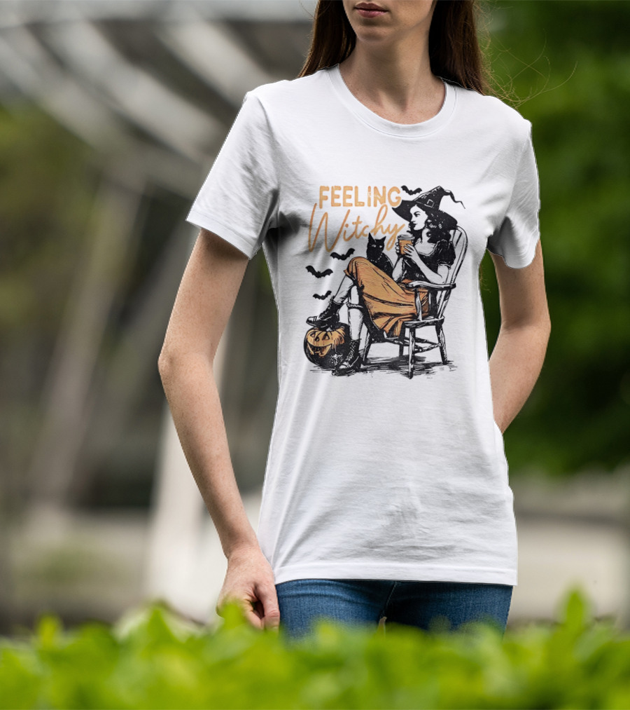 Feeling Witchy Witch With Pumpkin And Bats Halloween Vibes T-Shirt