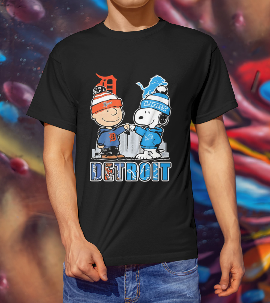 Charlie Brown Snoopy Detroit Tigers Lions Fist Bump Peanuts T-Shirt