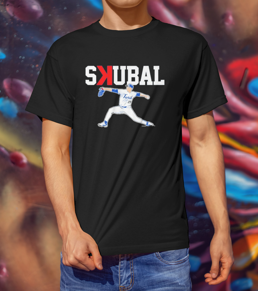 Tarik Skubal Pitching Pose Los Angeles Dodgers T-Shirt