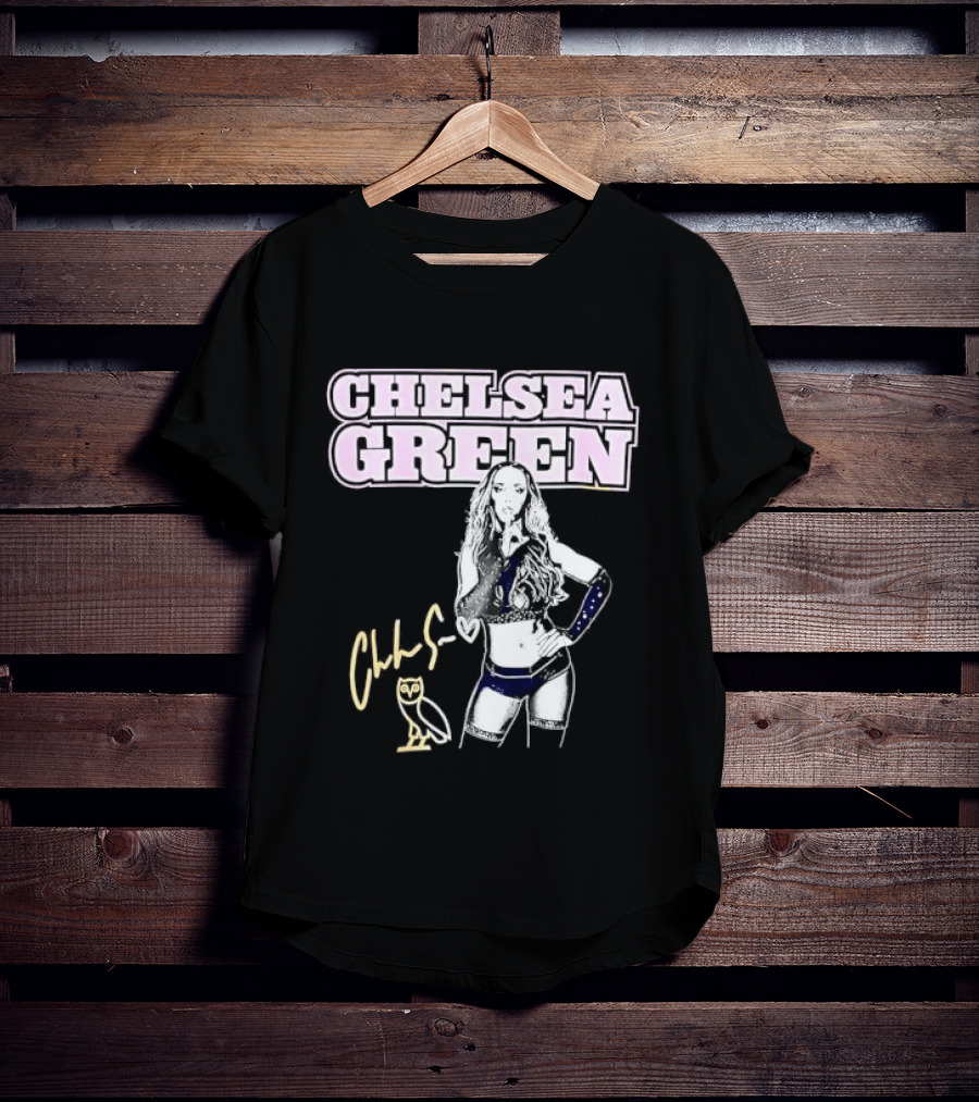 Chelsea Green Wrestling Owl Gesture Signature T-Shirt