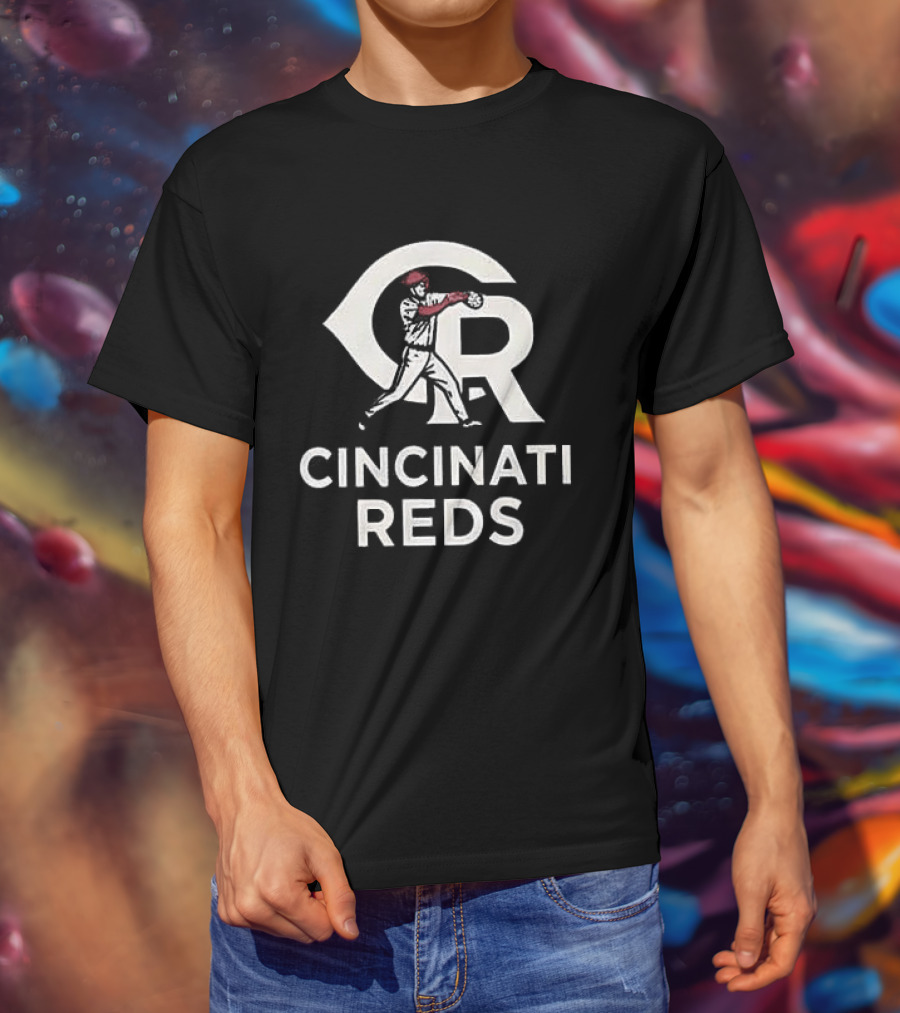 Cincinnati Reds Skull Crossing Bats Baseball Logo Sports Fan T-Shirt