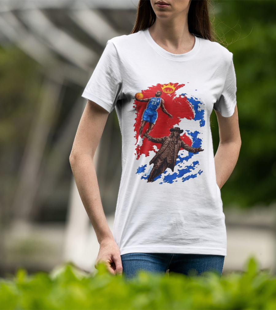 LeBron James Philadelphia Crown Mural Art In Chinatown T-Shirt