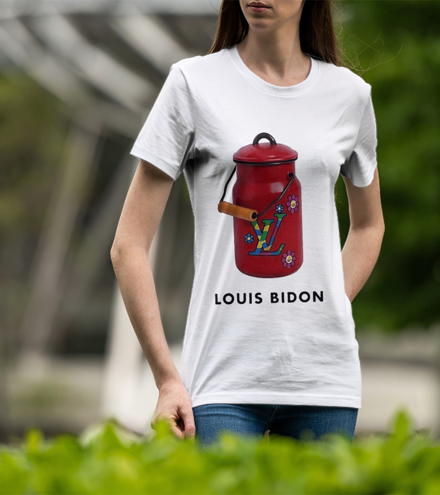 Louis Bidon Milk Jug Red Enamel Rainbow Monogram Flowers T-Shirt