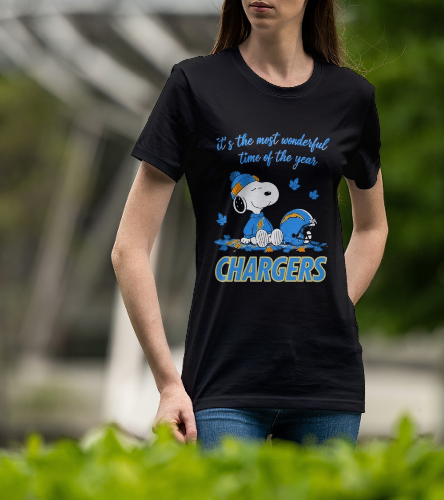 It's The Most Wonderful Time Of The Year Los Angeles Chargers Snoopy Sitting Helmet Falling Leaves T-Shirt