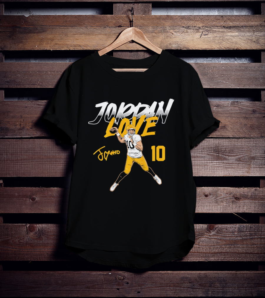 Jordan Love 10 Quarterback Action Pass Signature T-Shirt