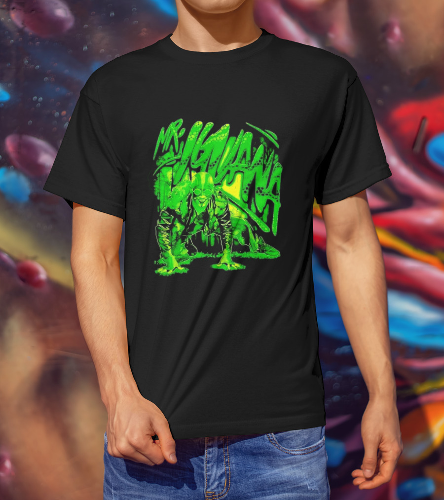 Mr Iguana Crouching Mexican Luchador Green Lizard Scale Graffiti T-Shirt