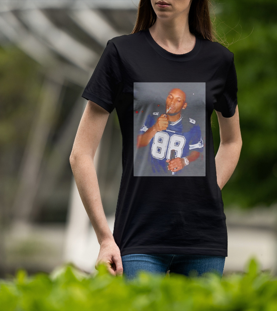 CeeDee Lamb Dallas Cowboys 88 Jersey Holding Beer Smoking T-Shirt