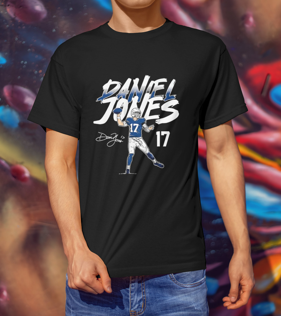 Daniel Jones 17 Football Quarterback Pose Indiana T-Shirt