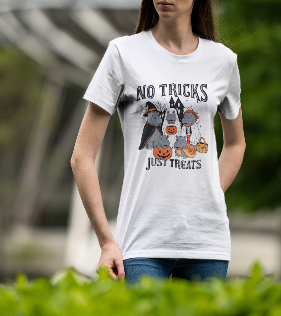 No Tricks Just Treats Hippos With Pumpkins Halloween Costumes T-Shirt