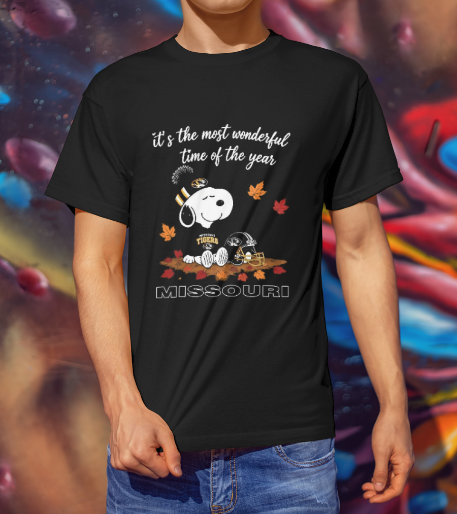 Missouri Snoopy Tigers Most Wonderful Time Of The Year NCAA Football Fall Leaves T-Shirt